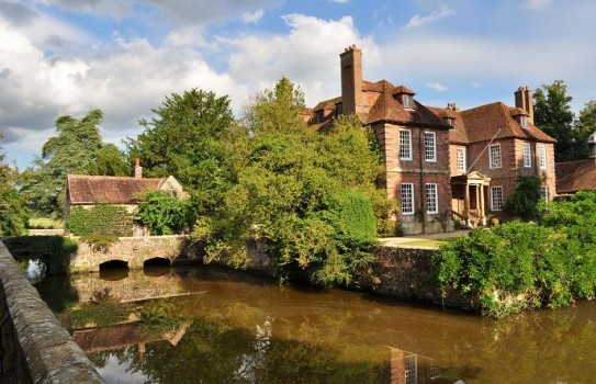 Groombridge Place Kent, Linked To: <a href='i8748.html' >Richard Waller Sir</a>